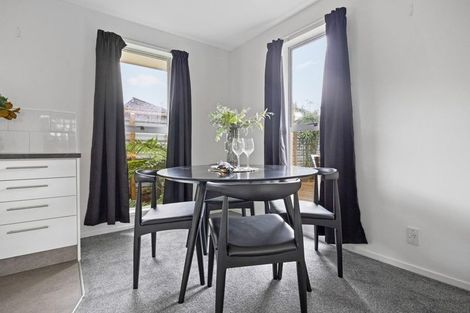 Photo of property in 25 Dunbarton Street, Redwood, Christchurch, 8051
