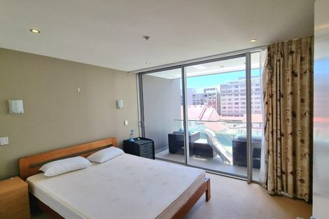 Photo of property in Sanctum Apartment, 10 Ebor Street, Te Aro, Wellington, 6011