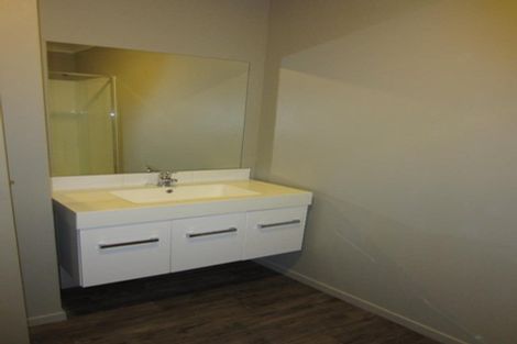 Photo of property in 108u8 Old Farm Road, Hamilton East, Hamilton, 3216