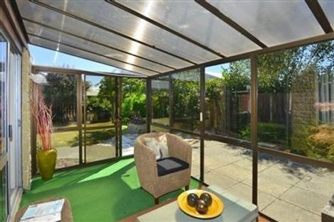 Photo of property in 2/8a Rachel Place, Avonhead, Christchurch, 8042