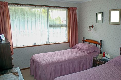 Photo of property in 6a Stuart Street, Holmes Hill, Oamaru, 9401