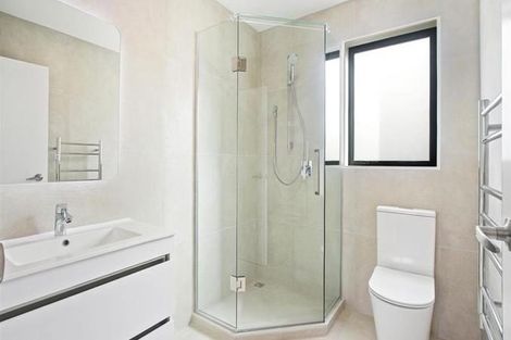 Photo of property in 21c Andrew Road, Howick, Auckland, 2010