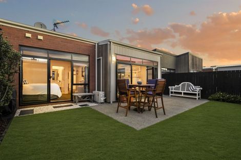 Photo of property in 5 Leadership Crescent, Papakura, 2110