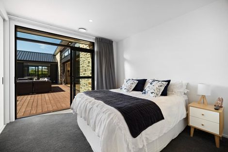 Photo of property in 13 Sapphire Spring Rise, Wanaka, 9305