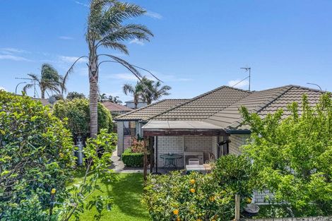 Photo of property in 60 Gibson Place, Papamoa Beach, Papamoa, 3118