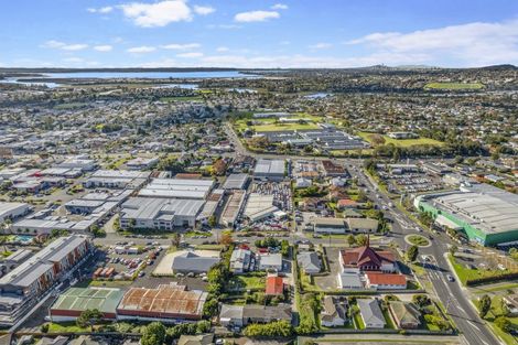 Photo of property in 8 Westward Ho, Glen Eden, Auckland, 0602