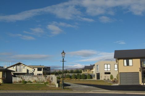 Photo of property in 19 Mataraki Place, Wanaka, 9305