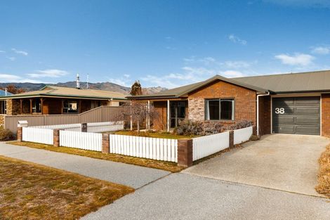 Photo of property in 38 Wishart Crescent, Cromwell, 9310