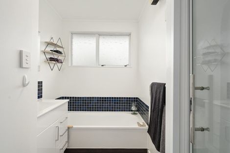 Photo of property in 10 Cassandra Street, Stratford, 4332