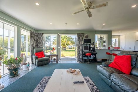 Photo of property in 2/442 Glasseys Road, Southbridge, 7682