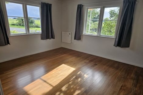 Photo of property in 1 Whimp Avenue, Onerahi, Whangarei, 0110