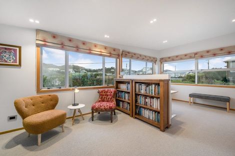 Photo of property in 2 Arakan Way, Khandallah, Wellington, 6035