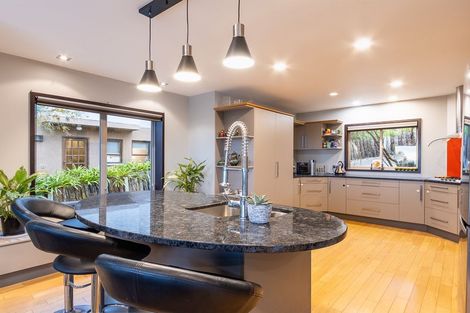 Photo of property in 48 Kotare Street, Waikanae, 5036