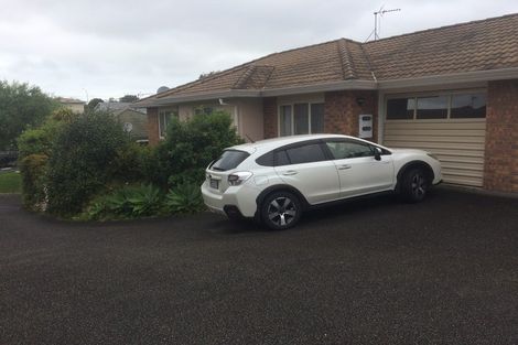 Photo of property in 9/43 Fruitvale Road, New Lynn, Auckland, 0600