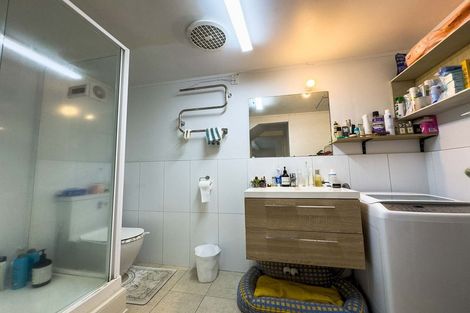 Photo of property in 32 Rosalind Road, Glenfield, Auckland, 0629