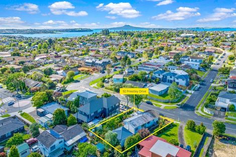 Photo of property in 92 Priestley Drive, Bucklands Beach, Auckland, 2014