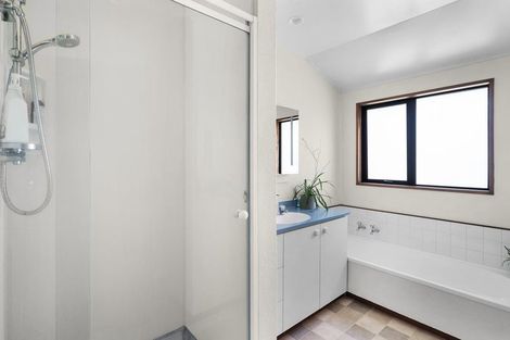 Photo of property in 27a Lancewood Drive, Halswell, Christchurch, 8025