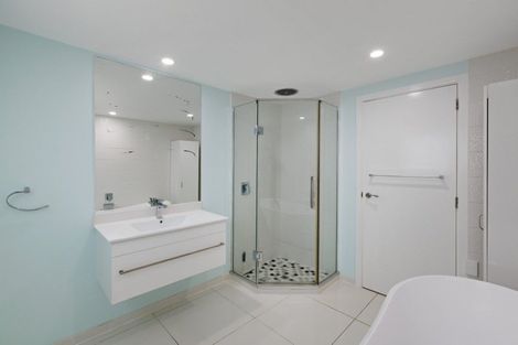 Photo of property in 383r Kaitemako Road, Welcome Bay, Tauranga, 3175