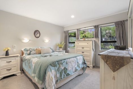 Photo of property in 9 Meynell Court, Glen Eden, Auckland, 0602