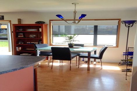 Photo of property in 274 Rangatira Road, Beach Haven, Auckland, 0626