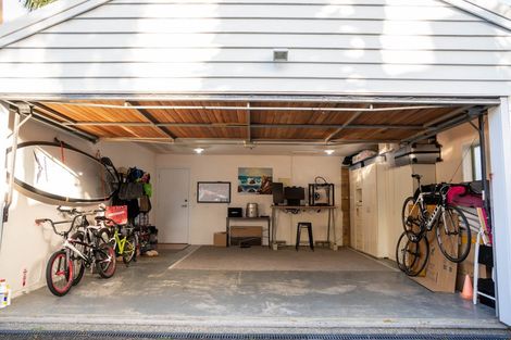 Photo of property in 1/4 Richards Avenue, Forrest Hill, Auckland, 0620