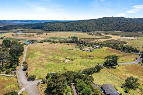 Photo of property in 380 Kaipara Coast Highway, Helensville, Kaukapakapa, 0871