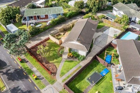 Photo of property in 10 Ellison Place, Pakuranga Heights, Auckland, 2010