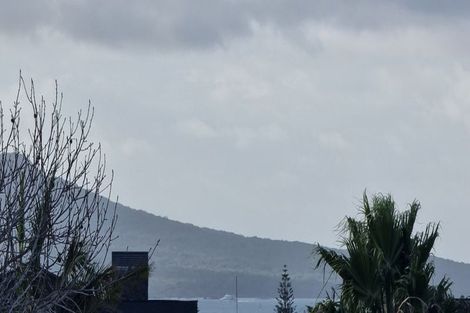 Photo of property in 17 Bevyn Street, Castor Bay, Auckland, 0620
