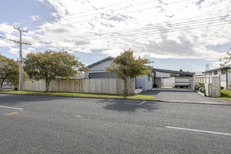 Photo of property in 535 Manutahi Road, Lepperton, New Plymouth, 4373