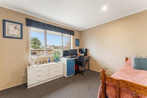 Photo of property in 38 Merriman Place, Pyes Pa, Tauranga, 3112