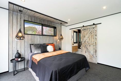 Photo of property in 112 Kawiu Road, Levin, 5510