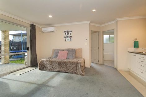 Photo of property in 17a Helvetia Road, Pukekohe, 2120