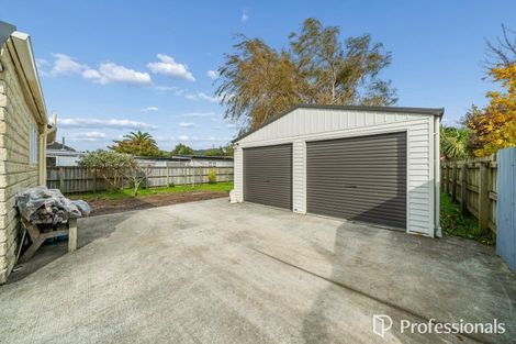 Photo of property in 33 Wellington Road, Wainuiomata, Lower Hutt, 5014