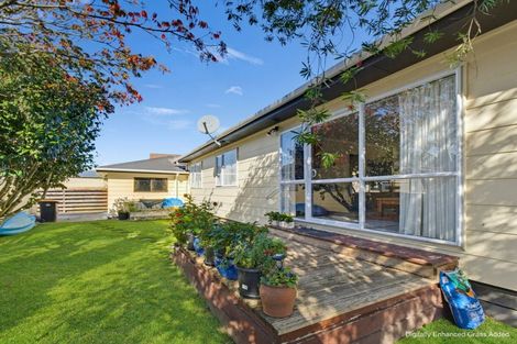 Photo of property in 14 Escort Grove, Awapuni, Palmerston North, 4412