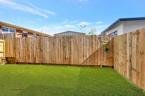 Photo of property in 5/72 Howe Street, Howick, Auckland, 2014