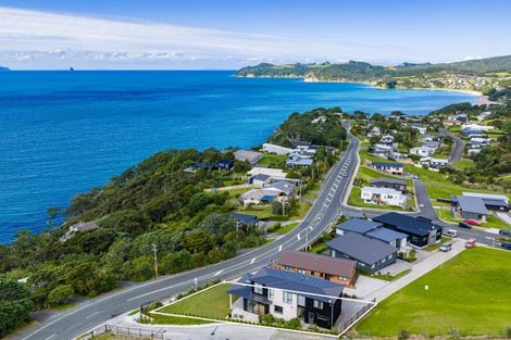 Photo of property in 10 Solar Way, Langs Beach, 0582