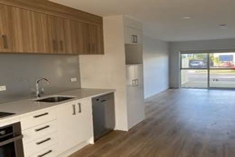 Photo of property in 119c Sycamore Drive, Sunnynook, Auckland, 0620