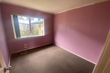 Photo of property in 17 De Havilland Drive, Goodwood Heights, Auckland, 2105