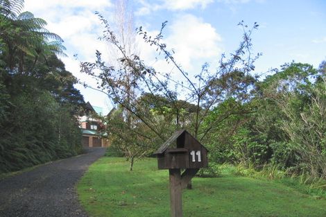Photo of property in 11 Deirdre Place, Titirangi, Auckland, 0604