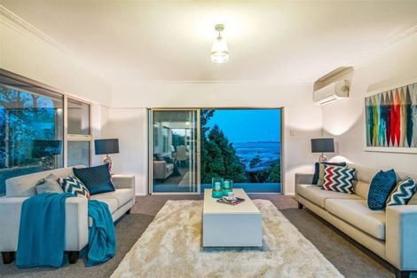 Photo of property in 2/46 Gill Avenue, Te Atatu Peninsula, Auckland, 0610