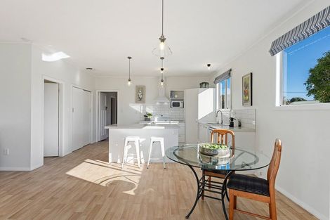 Photo of property in 8 Manuka Street, Otaki Beach, Otaki, 5512