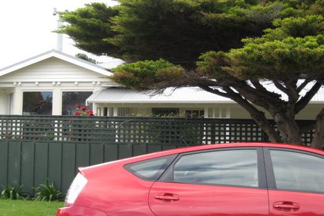 Photo of property in 49 Burnham Street, Seatoun, Wellington, 6022