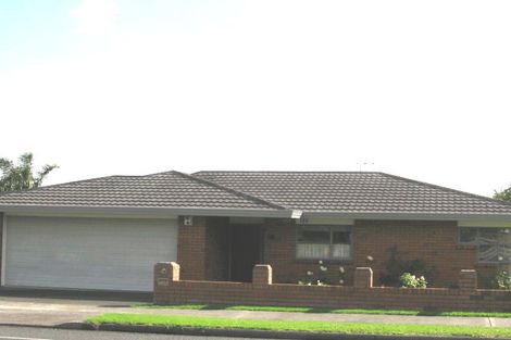 Photo of property in 100 Rathgar Road, Henderson, Auckland, 0610