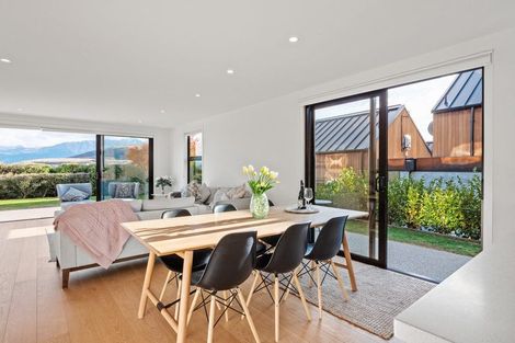 Photo of property in 25 Double Cone Road, Jacks Point, Queenstown, 9371