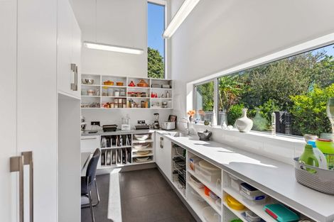 Photo of property in 118 Ngarara Road, Waikanae, 5036