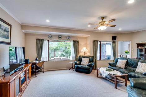 Photo of property in 28 Balmoral Street, Taradale, Napier, 4112