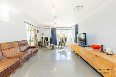 Photo of property in 43 Beach Road, Pahurehure, Papakura, 2113