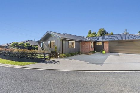 Photo of property in 7 Ruru Lane, Hurworth, New Plymouth, 4310