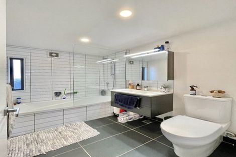 Photo of property in 7u9 Handyside Street, Tawa, Wellington, 5028