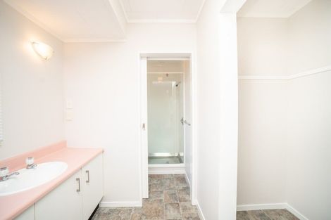 Photo of property in 765 Makerua Road, Tokomaru, Palmerston North, 4474
